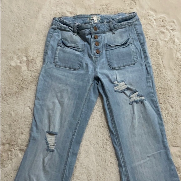 Super cute flare destroyed jeans - Picture 2 of 7